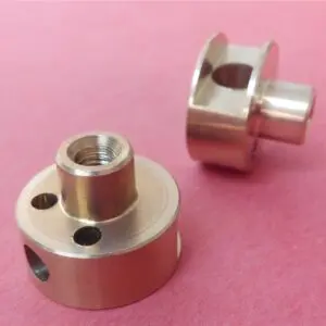 Pieza mecanizada en latón