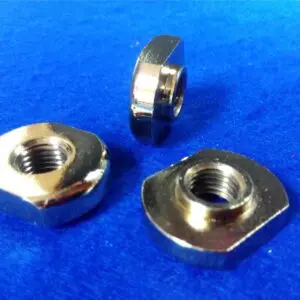 Piezas de latón cromado